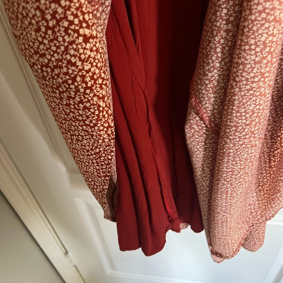 Long maxi dress. Never worn - Picture 3 of 5